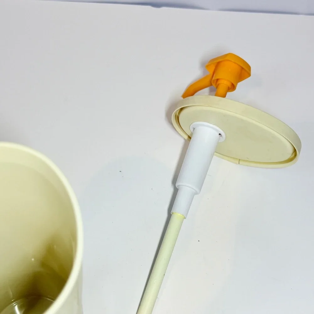 Vintage Tupperware Syrup Honey Dispenser Cream Yellow Pump Lid Retro Kitchenware